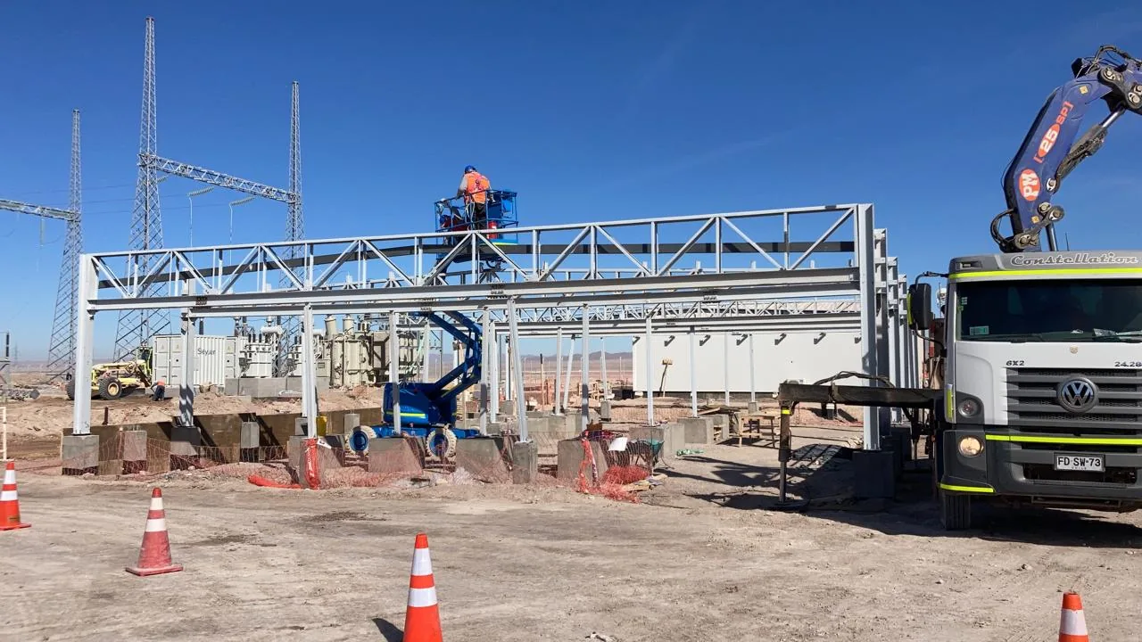 Izaje estructura metálica